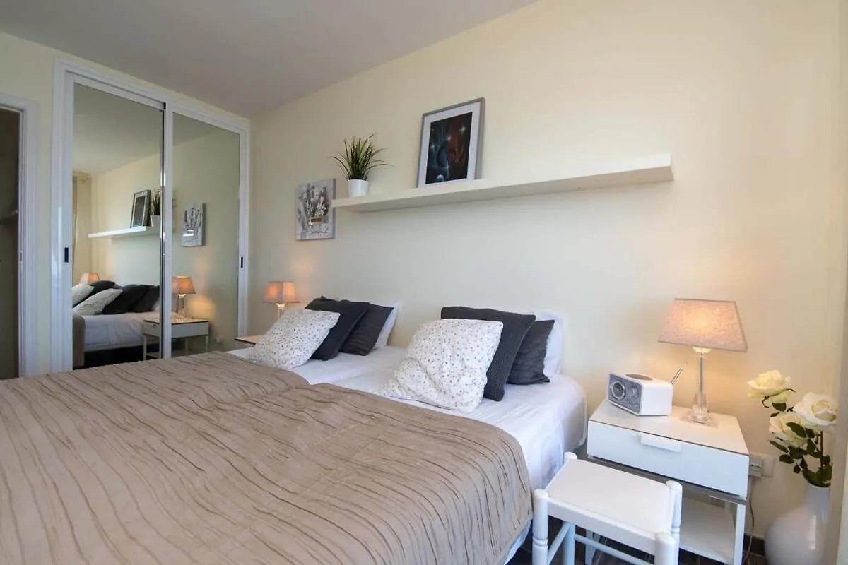 Comodoro 6 - One Bed لوس كريستيانوس شقة